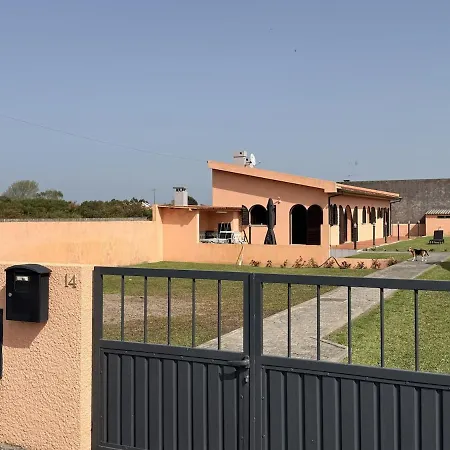 펜션 Casa Peixinho - 2 Bedrooms, Garden & Bbq Near São Jacinto